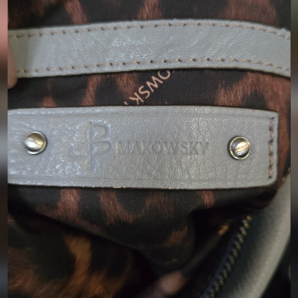 B. Makowsky Gray Shoulder Bag 12"×11" - Picture 6 of 9